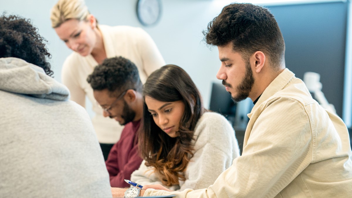 CLP e Microsoft lançam curso para capacitar servidores em IA